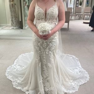 Essence of Australia Wedding Dress